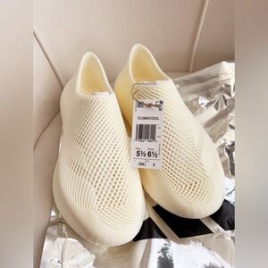 adidas Climacool Slip-On Sneakers - Cream 6.5 women / 5.5 men’s